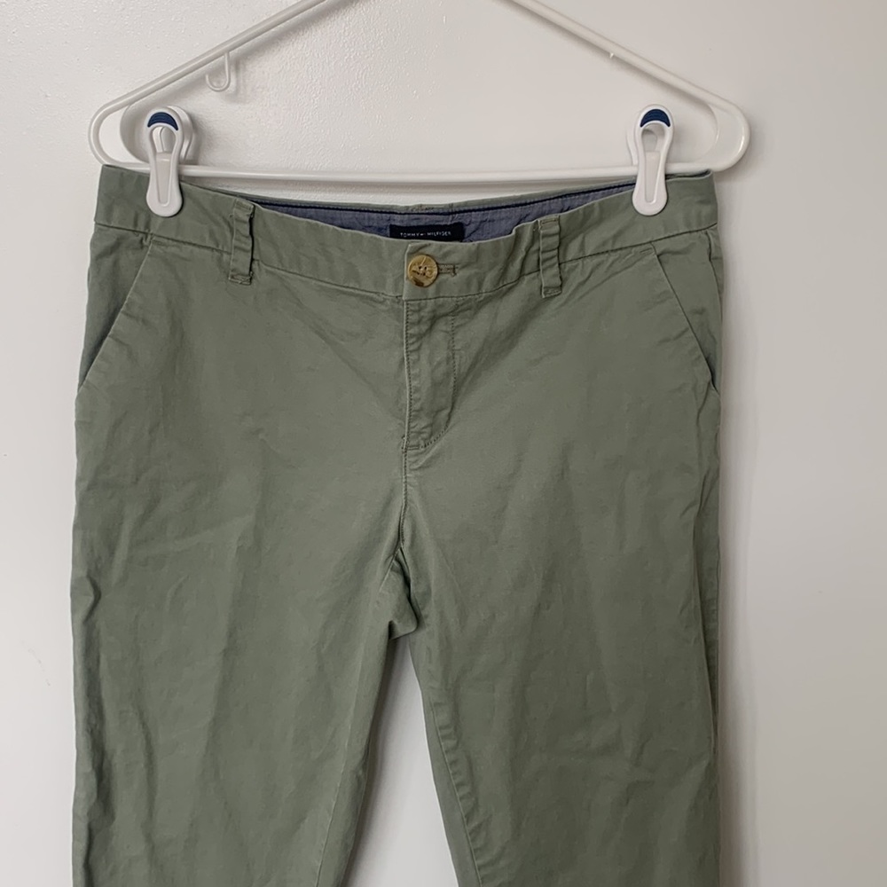 Tommy Hilfiger Camo Green Cuffed Straight‑Leg Chino Pants Women’s Size 8 - Picture 4 of 15